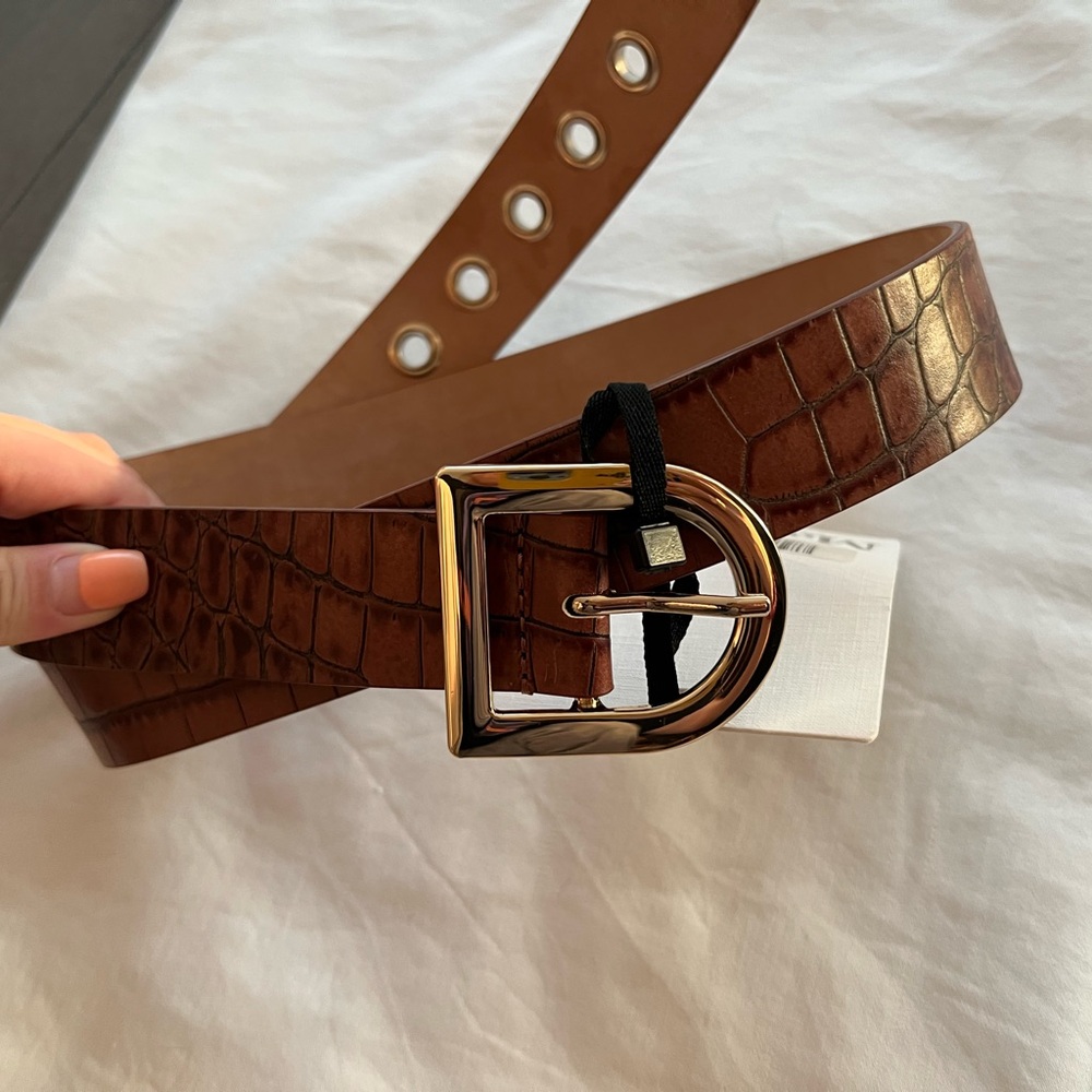 NWT Max Mara Croc-Embossed Leather Belt – Brown, Gold Buckle (Size L)